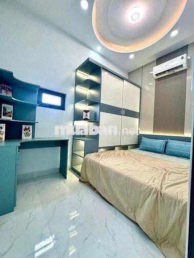 BÁN NHÀ 1 TRỆT 1 LẦU ĐẸP KENG - GẦN SIÊU THII EMART 1
