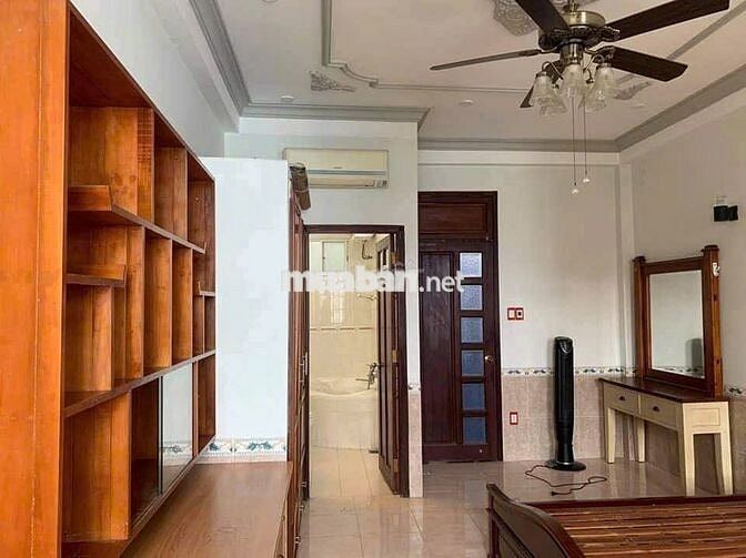 Nhà hẻm tải luỹ bán bích tân phú 4 phòng 4m x 18m 3 tầng giá 16tr