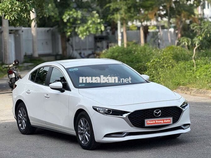 Mazda 3 2023 1.5L Luxury - 23000 km