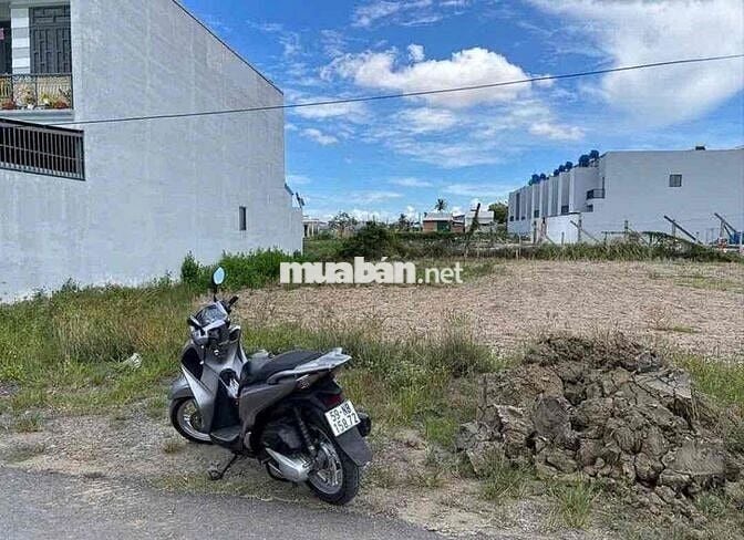 Đất Đẹp Phạm Hùng Bình Chánh - 1tỷ9 Sổ Hồng Riêng- Sang Tên Công Chứng