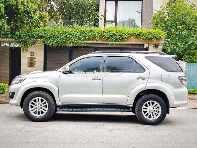 Toyota Fortuner 2.5G MT số sàn sản xuất 2013