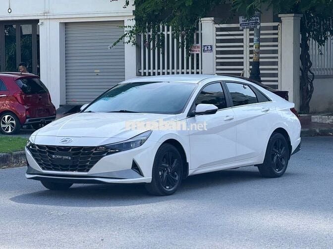 Hyundai Elantra 2022 1.6 AT Đặc biệt - 36000 km