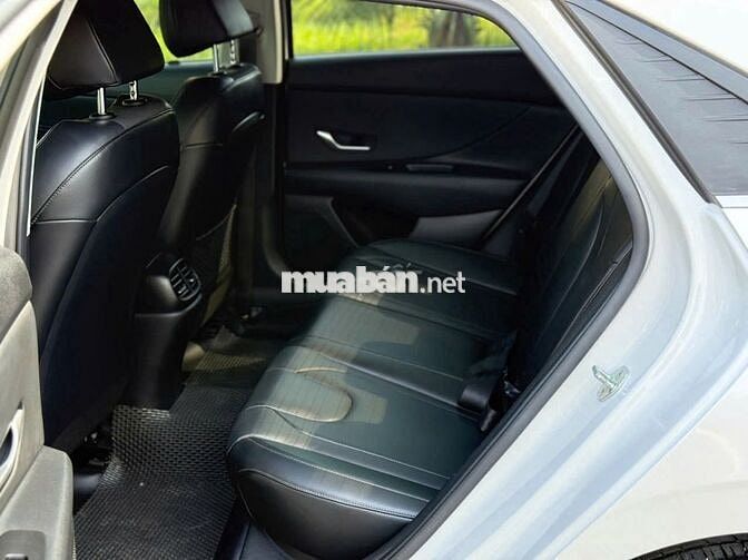 Hyundai Elantra 2022 1.6 AT Đặc biệt - 36000 km