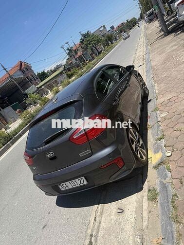 Kia Rio 2015 1.4 AT Hatchback