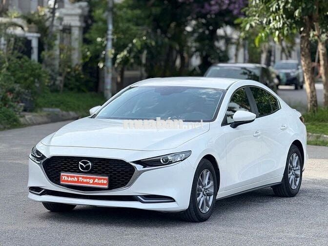 Mazda 3 2023 1.5L Luxury - 23000 km