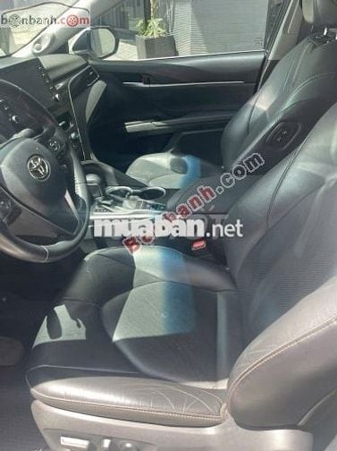 Toyota Camry 2.5Q 2021