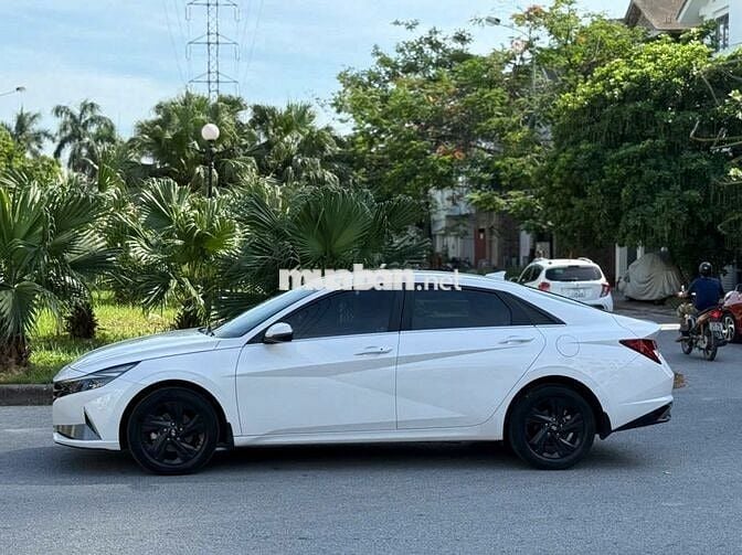 Hyundai Elantra 2022 1.6 AT Đặc biệt - 36000 km
