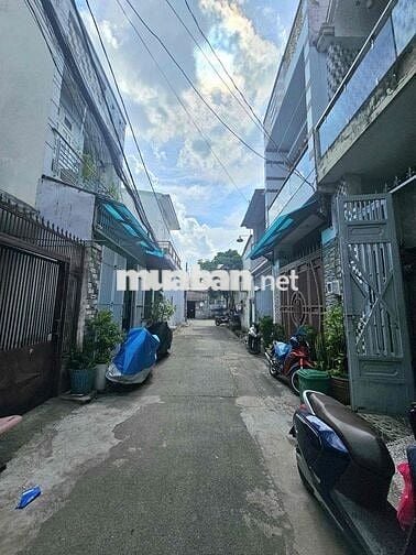Hẻm Nhựa 6m , không lộ giới , nhà ở đây 🎄 Nhà 35/7/5 ao đôi đường p.bì