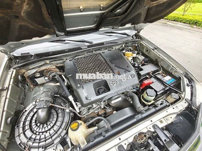 Toyota Fortuner 2.5G MT số sàn sản xuất 2013
