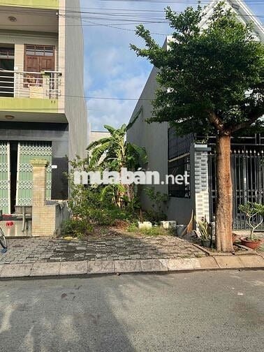 208 đường số 11 kdc Nam long . có hoa Hồng cho người giới thiệu