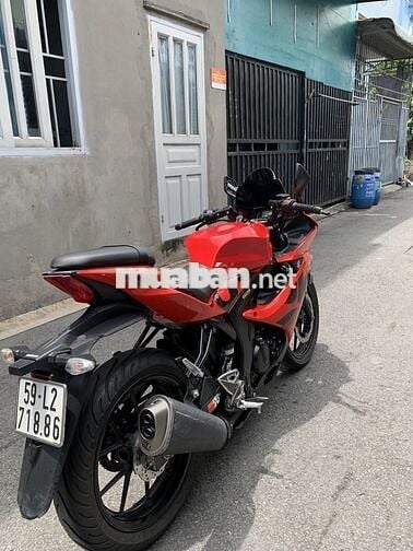 GSX - R150 xe côn tay màu đỏ đen 2022 mới 90%