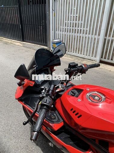 GSX - R150 xe côn tay màu đỏ đen 2022 mới 90%