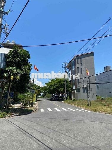 Bán Lô góc siêu đẹp đường Nguyễn Xiển ,Nguyễn Đình Trân khu Sơn Thuỷ