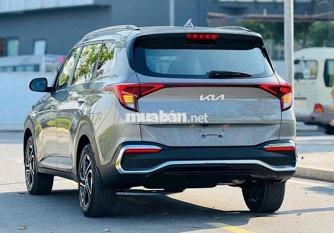 XẢ KHO KIA CARENS 1.5 LUXURY MÀU XÁM