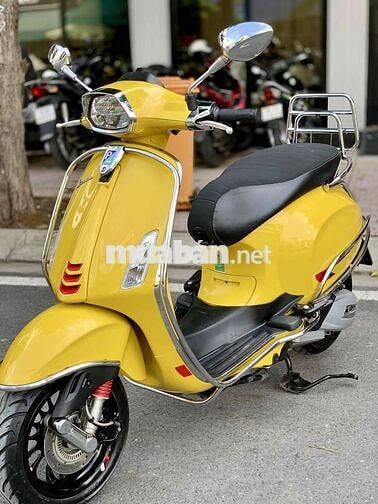 Vespa Sprint 125 đời 2021 chính chủ biển 93 xe đep