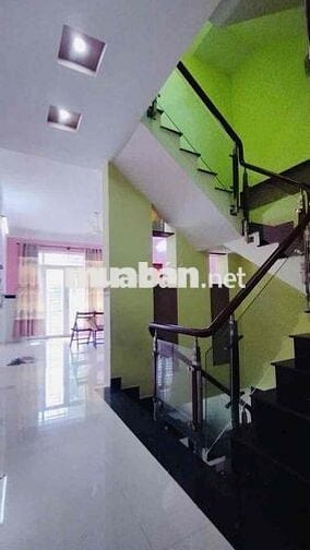 Biệt thự sầm uất kinh doanh đủ ngành nghề