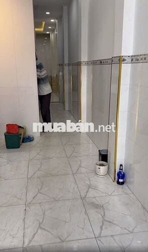 Cho Thuê nhà nguyên căn 6 tầng có T.Máy, ML mặt tiền đường 3/2 Quận 11