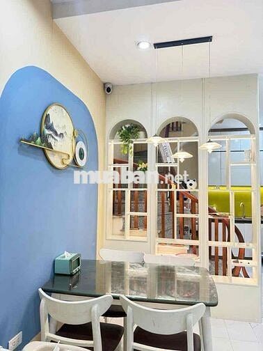 Siêu Phẩm Phú Diễn 40m2 - 5 Tầng - Gần Phố - Tiện Ích - Giá 6,5 Tỷ