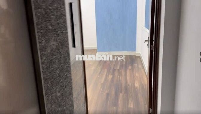 Cho Thuê nhà nguyên căn 6 tầng có T.Máy, ML mặt tiền đường 3/2 Quận 11