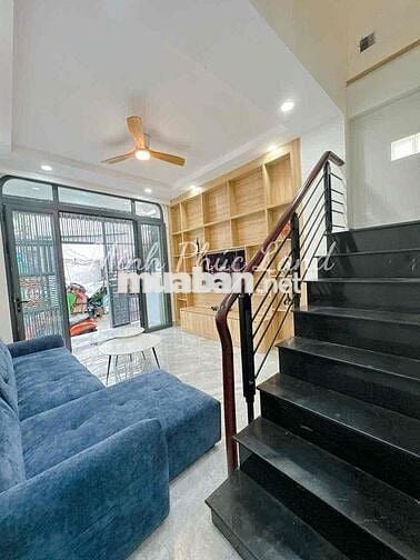 Bán nhà sát MT Trần Xuân Soạn - Tân Kiểng - 65m2 - Sổ Riêng -Hoàn Công