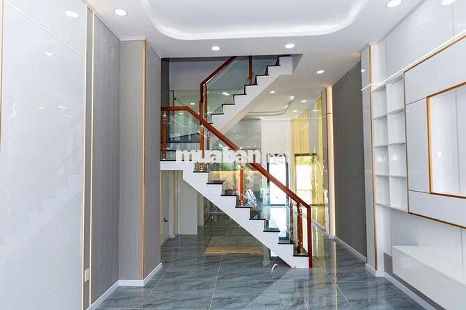 2.25 TỶ  CHO CĂN NHÀ PHỐ 2 LẦU, 3 PN TẠI TDM NGAY ĐẠI LỘ BÌNH DƯƠNG