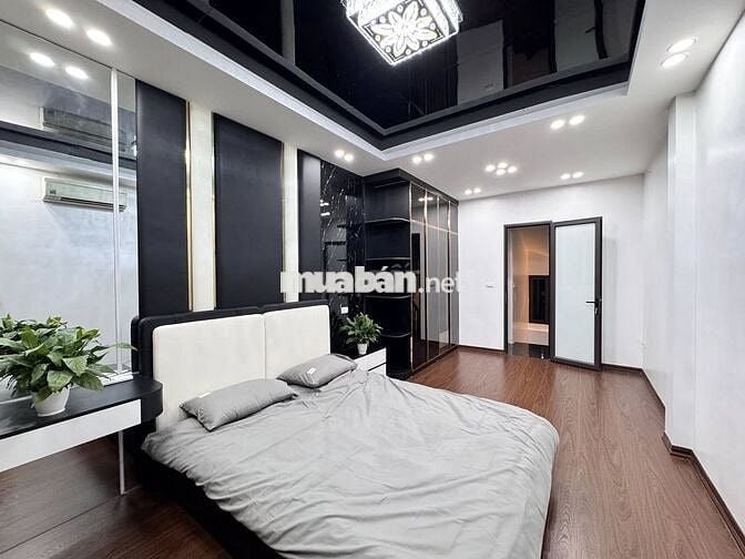 Bán nhà sát cầu Lủ, ô tô đỗ cửa, full nội thất giá 8,3 tỷ thương lượng
