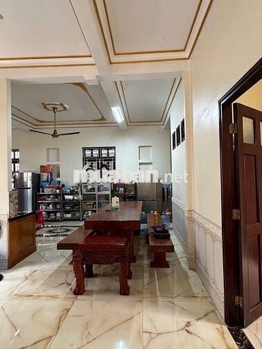 Biệt thự thị trấn Hóc Môn, đường nhựa 8m,1 trệt 1 lầu, 4m x 25m, 16 tỷ
