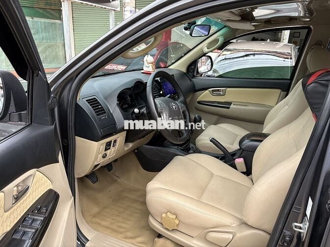 Toyota Fortuner 2015 2.5G - 121000 km