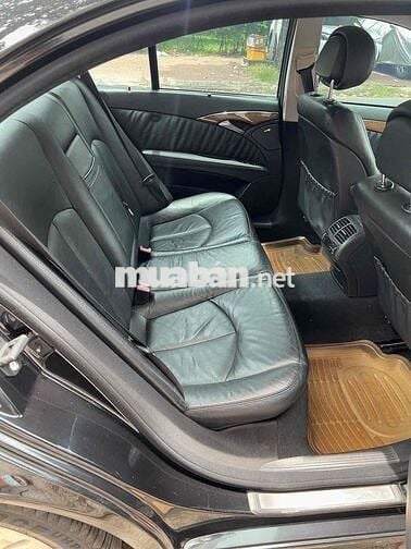 Mercedes Benz E Class 2008 E200 - 135000 km