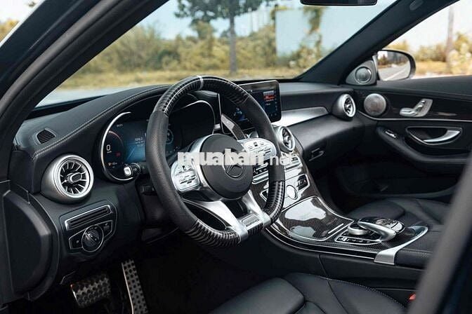 Mercedes C300 AMG 2019 nhiều option lên thêm