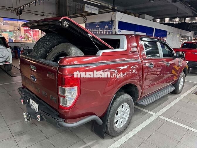 Ford Ranger 2021 XLS 2.2L Số Sàn Nhập Thái màu Đỏ