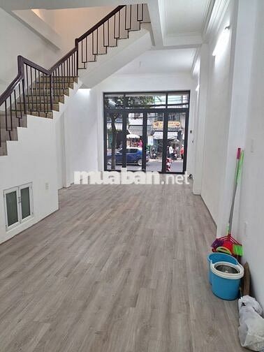 3/2 Tôn Thất Hiệp Q11, (4.2x14m 3L 6PN)- 25Tr