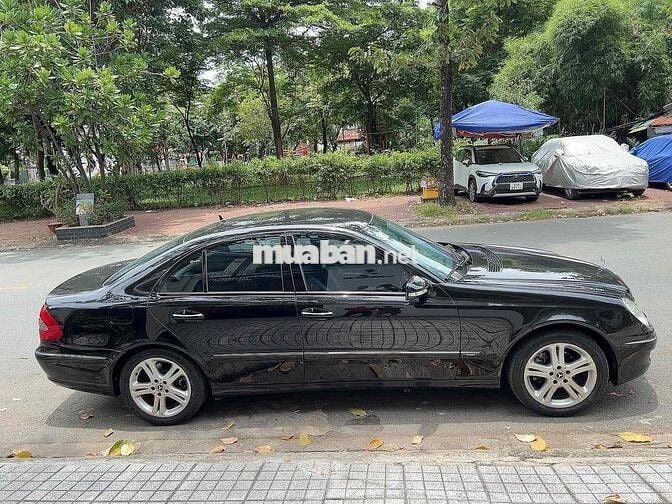 Mercedes Benz E Class 2008 E200 - 135000 km