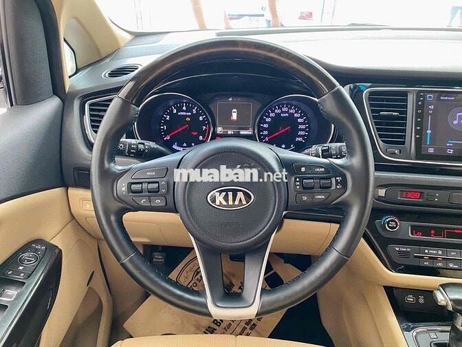 Kia Sedona 2018 3.3L GATH - 90000 km