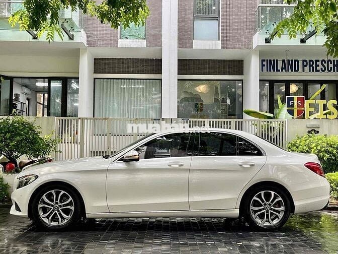 Mercedes Benz C200 2017 Trắng - 75000 km