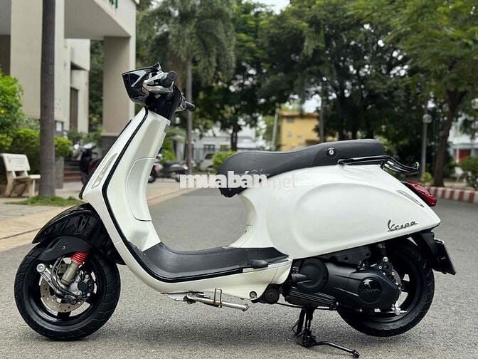 💥Vespa đầu vuông màu trắng đen Sporty đẹp keng