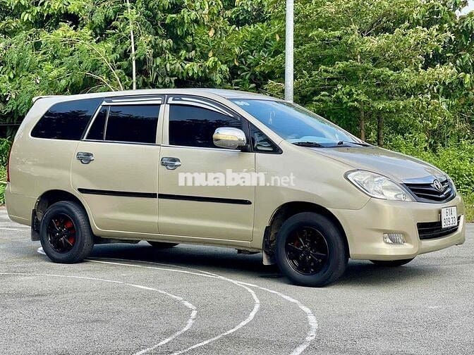 Toyota Innova 2006