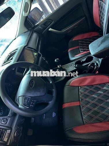 Ford Ranger 2021 XLS 2.2L Số Sàn Nhập Thái màu Đỏ