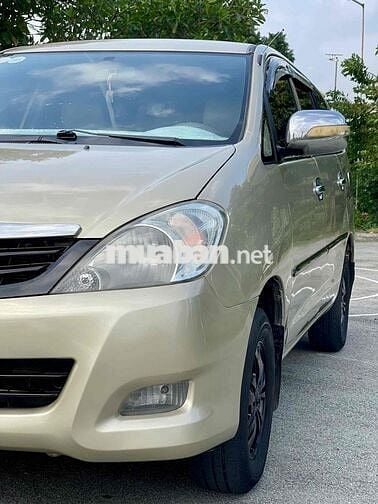 Toyota Innova 2006