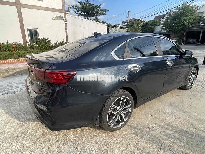 Kia Cerato 2021 1.6 AT LUXURY - 47000 km