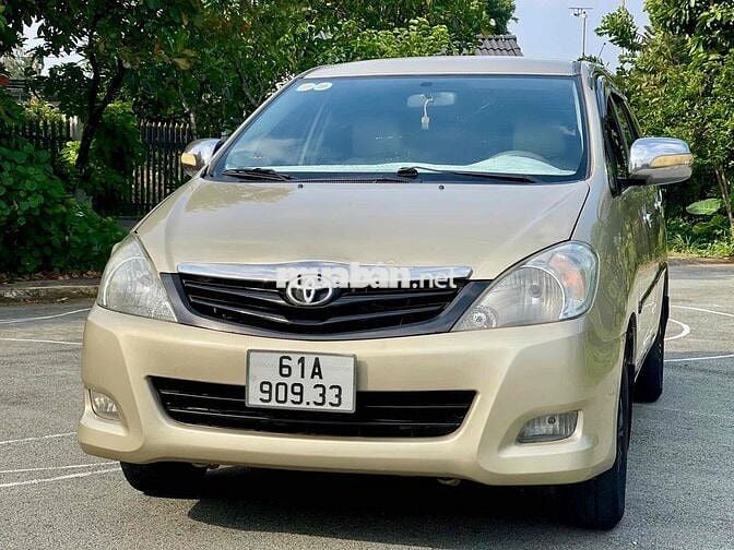 Toyota Innova 2006