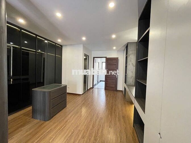 CẦN BÁN NHÀ NGỌC THỤY LONG BIÊN HÀ NỘI.