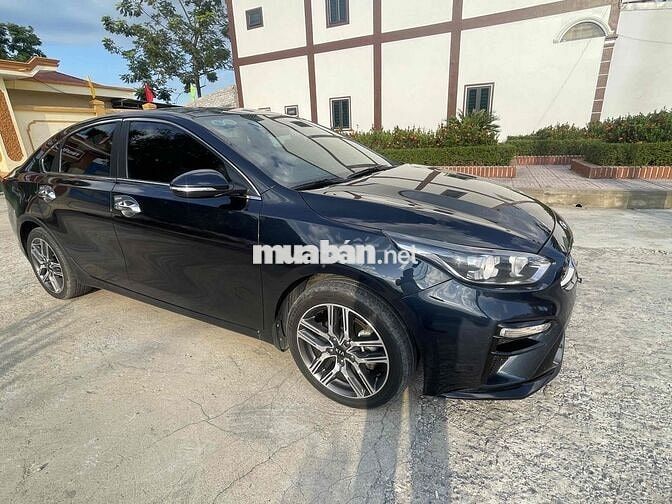 Kia Cerato 2021 1.6 AT LUXURY - 47000 km