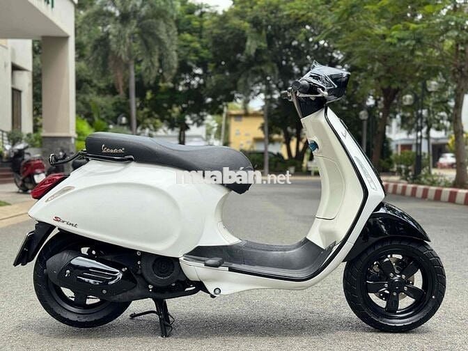 💥Vespa đầu vuông màu trắng đen Sporty đẹp keng