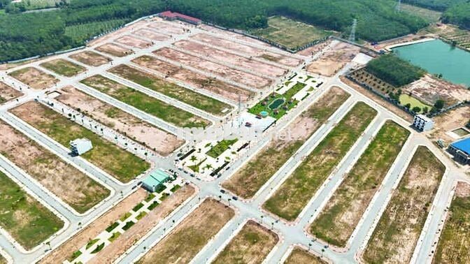 Nền đối diện với Công Viên , Giá Tốt tại Phước Hoà