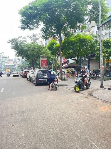 Bán Nhà MP Cát Linh - Hào Nam - Phan Văn trị 150m2 Mt 7,5m đg hè 35m.