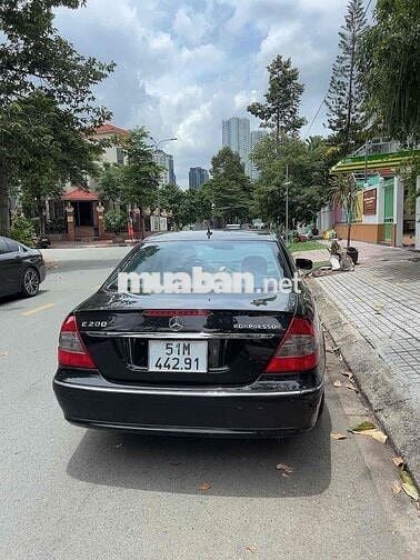 Mercedes Benz E Class 2008 E200 - 135000 km
