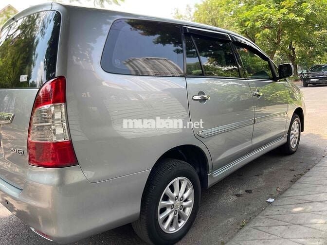 Toyota Innova 2013 2.0G  tự động - 150000 km