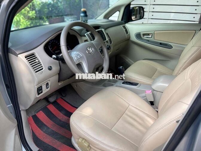 Toyota Innova 2013 2.0G  tự động - 150000 km