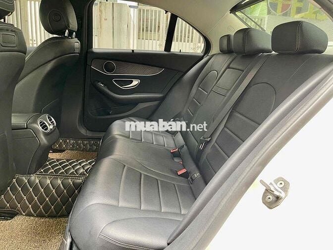 Mercedes Benz C200 2017 Trắng - 75000 km
